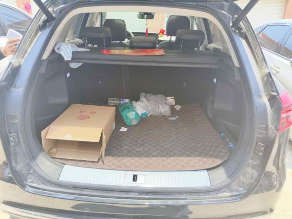 [青岛·鲁U] 二手红旗红旗HS52022款 2.0T 智联旗享版