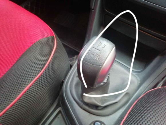 [佛山·粤Y] 二手标致标致3082014款 乐享版 经典 1.6L 手动优尚型