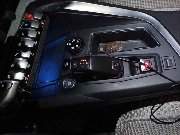 [上海·黑J] 二手标致标致40082019款 380THP 豪华GT版