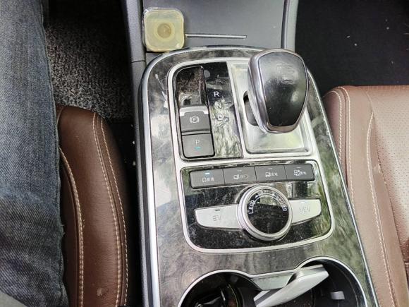 [上海·沪J] 二手比亚迪唐新能源2015款 2.0T 四驱旗舰型