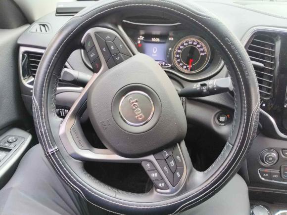 [上海·沪L] 二手Jeep自由光2019款 2.0T 四驱探享版+自动驾驶智慧包 国VI