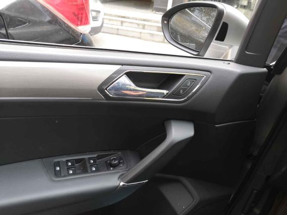 [上海·沪D] 二手大众途安2021款 途安L 280TSI DSG拓界豪华版 7座