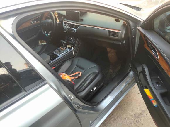 [苏州·鄂K] 二手红旗红旗H52018款 30TD 智联御动版