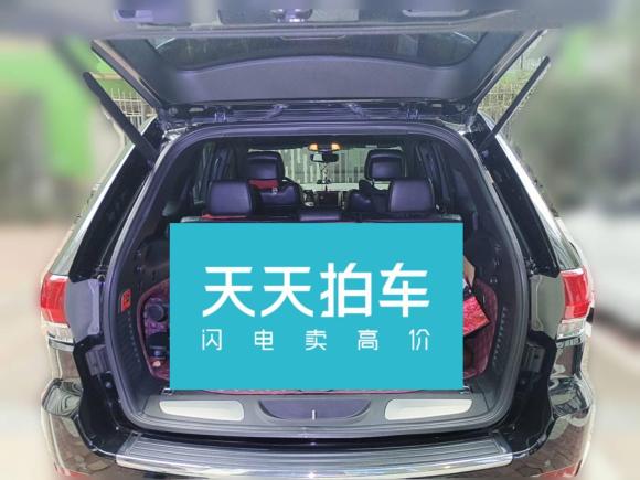 [深圳·粤B] 二手Jeep大切诺基2017款 3.0L 精英导航版