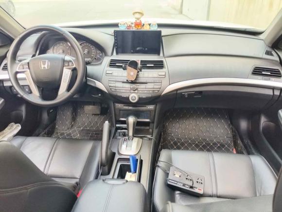 [无锡·苏B] 二手本田歌诗图2012款 2.4L 豪华版