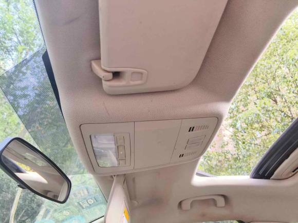 [上海·沪C] 二手别克君威2014款 2.0L 领先时尚型