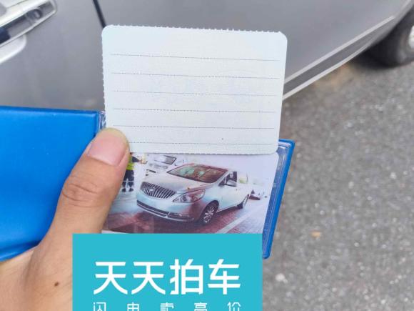 [南昌·赣A] 二手别克别克GL82011款 3.0L XT豪华商务旗舰版