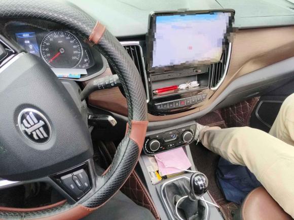 [台州·浙J] 二手一汽森雅R72016款 1.6L 手动智能型