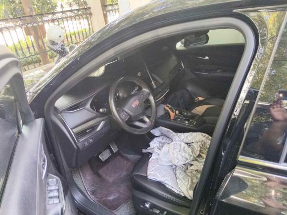 [宁波·浙B] 二手凯迪拉克凯迪拉克XT42018款 28T 两驱豪华型