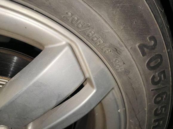 [苏州·苏U] 二手五菱汽车五菱宏光PLUS2019款 1.5T 手动豪华型 7座