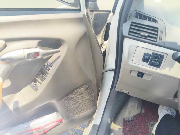 [温州·浙C] 二手丰田逸致2011款 180E CVT精英版