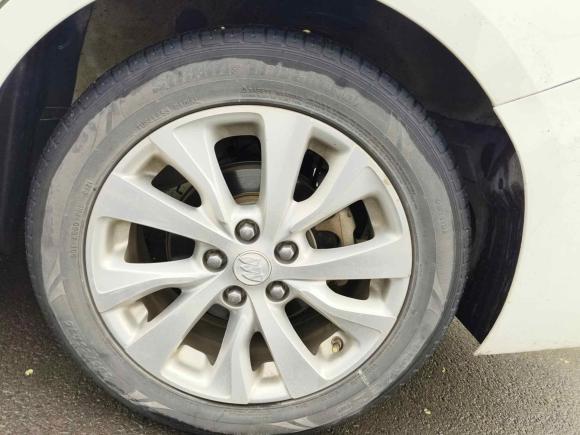 [济南·鲁A] 二手别克阅朗2018款 15T 双离合精英型