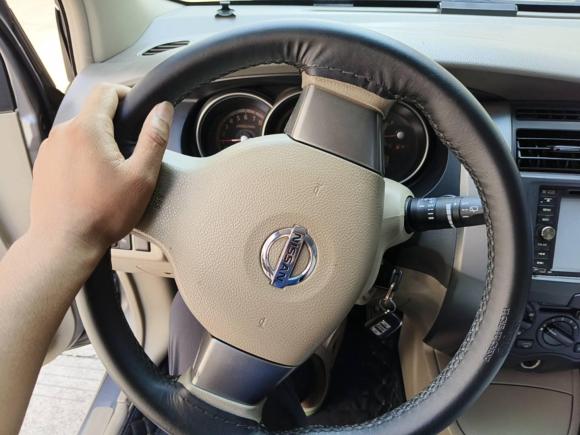 [南通·苏F] 二手日产骊威2010款 劲逸版 1.8L 手动标准型