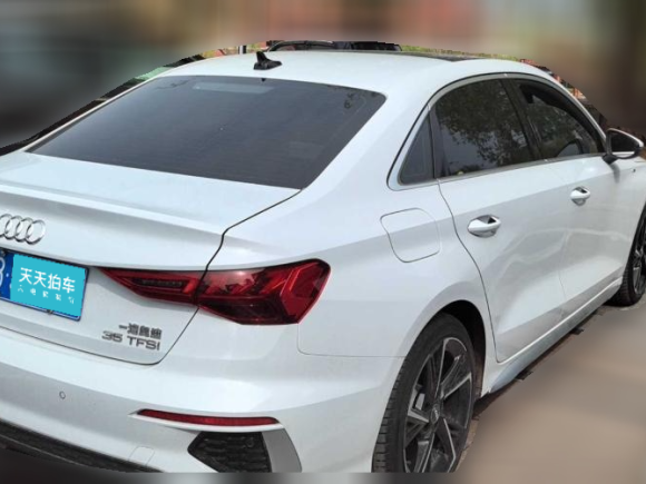 [青岛·鲁B] 二手奥迪奥迪A32021款 A3L Limousine 35 TFSI 时尚运动型