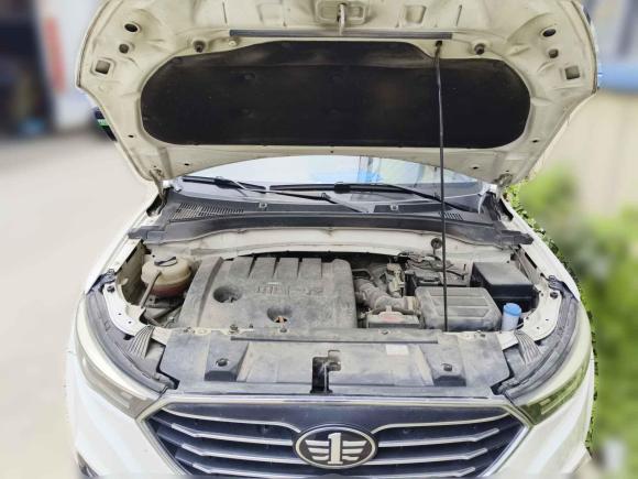 [合肥·皖A] 二手奔腾奔腾X402017款 1.6L 自动互联智酷型