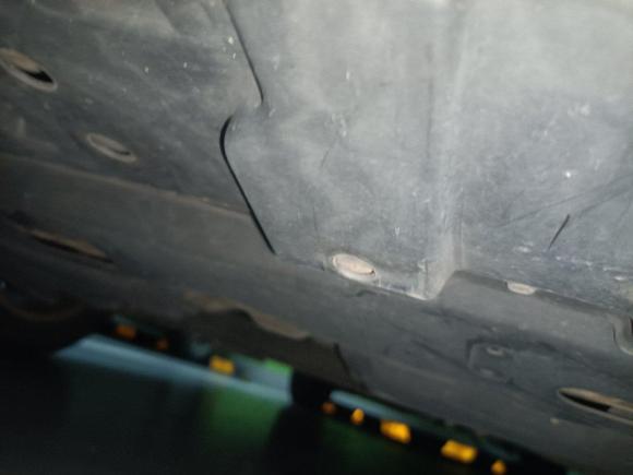 [深圳·粤B] 二手比亚迪速锐2014款 1.5L 手动豪华型