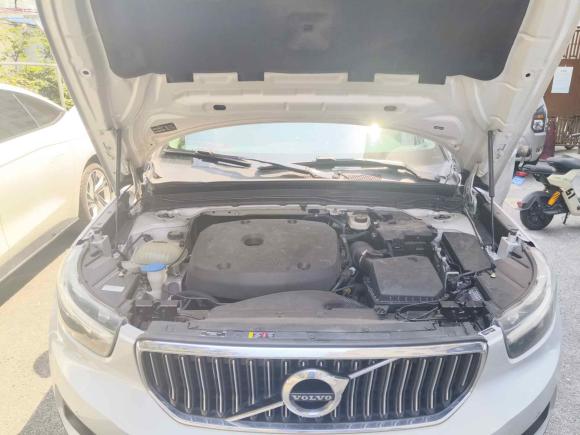 [上海·沪F] 二手沃尔沃沃尔沃XC402020款 T4 四驱智雅豪华版