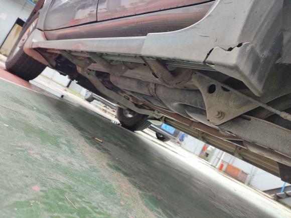 [南通·苏H] 二手江铃驭胜S3502013款 2.4T 自动两驱柴油豪华版7座