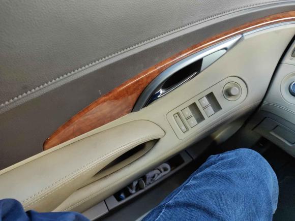 [北京·京P] 二手别克君越2010款 3.0L旗舰版