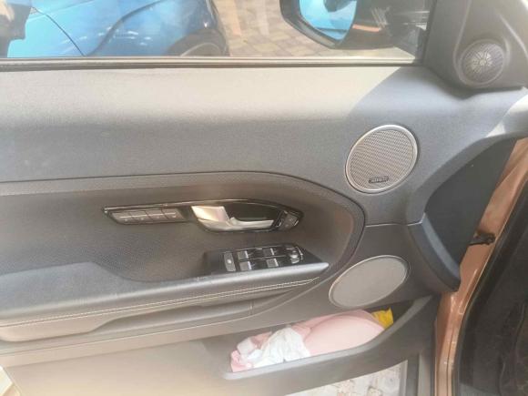 [深圳·粤B] 二手路虎揽胜极光2015款 2.0T 5门耀动版