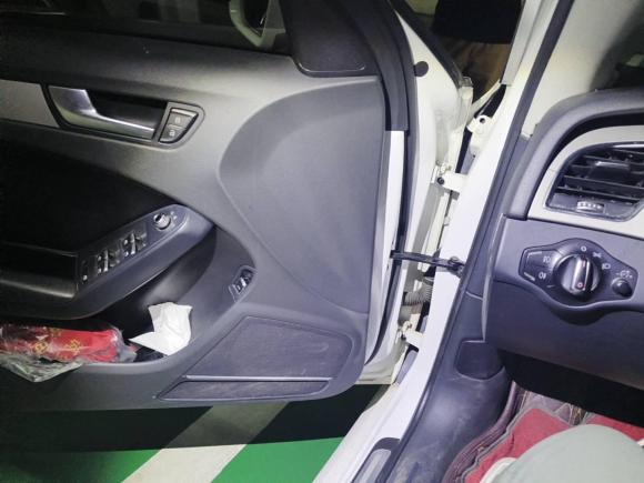 [武汉·鄂A] 二手奥迪奥迪A4L2013款 30 TFSI 自动舒适型