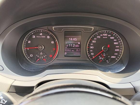 [南京·苏L] 二手奥迪奥迪Q32017款 35 TFSI quattro 全时四驱风尚型