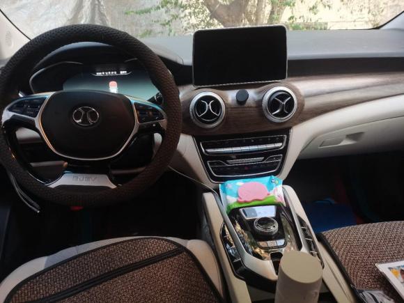 [济南·鲁A] 二手北京汽车北京EU52018款 R500 智风版