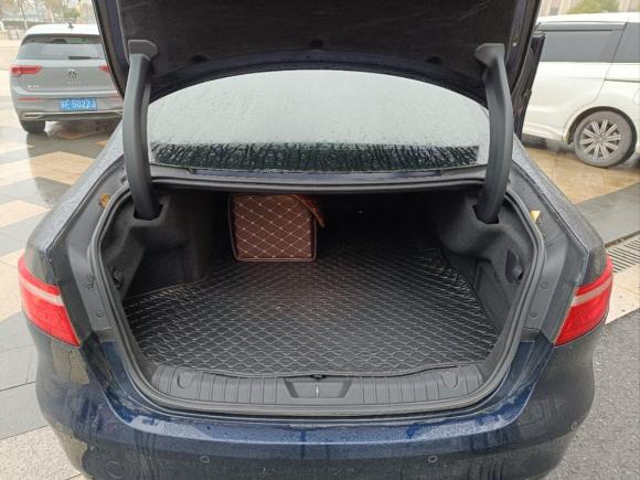 [南通·苏F] 二手捷豹捷豹XFL2020款 XFL 2.0T P250 两驱豪华版