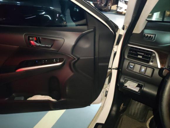 [青岛·鲁B] 二手丰田凯美瑞2015款 2.0G 领先版