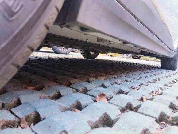 [上海·沪A] 二手埃安AION Y2022款 70 智领版 磷酸铁锂