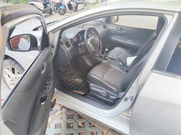 [上海·沪C] 二手日产骐达TIIDA2011款 1.6T 手动炫动版