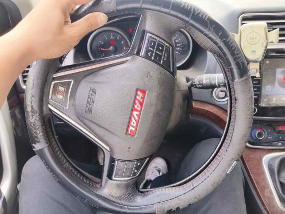 [无锡·苏B] 二手哈弗哈弗H62015款 改款 运动版 1.5T 手动两驱精英型