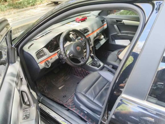 [上海·沪A] 二手大众朗行2013款 1.6L 自动舒适型