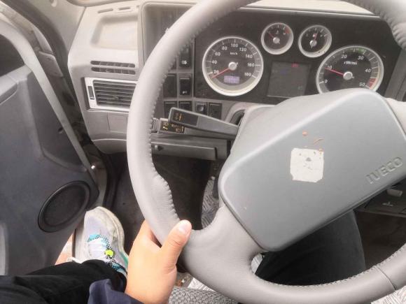 [成都·川A] 二手依维柯依维柯得意2012款 2.5T-A35物流1版中顶