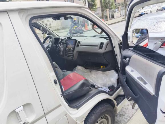 [上海·苏E] 二手福田风景智蓝G7新能源2022款 厢式运输车长轴低顶2座宁德时代50.23kWh