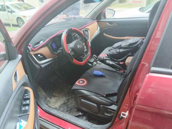 [武汉·鄂A] 二手陆风陆风X22017款 1.6L 自动锋锐版