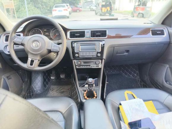 [上海·沪C] 二手大众桑塔纳2013款 1.6L 手动豪华版