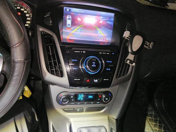 [苏州·苏E] 二手福特福克斯2012款 三厢 1.6L 手动风尚型