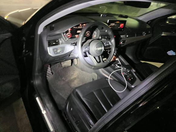 [南京·苏A] 二手奥迪奥迪A4L2019款 40 TFSI 时尚型 国VI