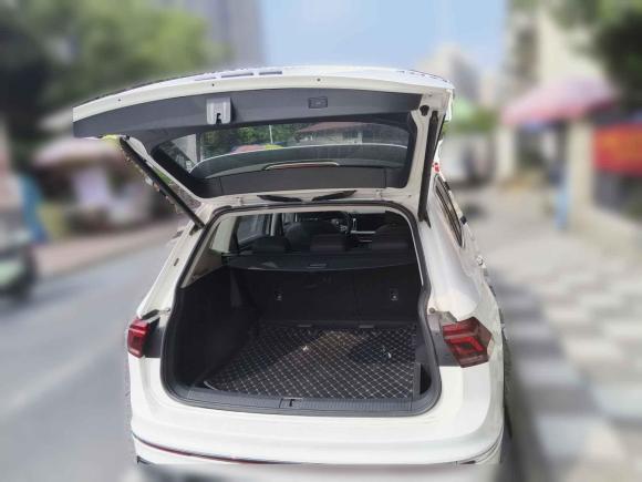 [南京·苏A] 二手大众途观L2022款 330TSI 自动两驱R-Line越享版