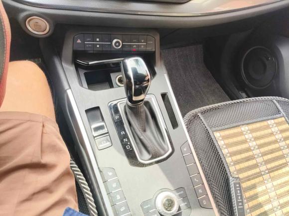 [青岛·鲁U] 二手魏牌魏牌 VV52017款 2.0T 超豪型