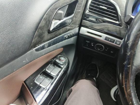 [杭州·浙A] 二手比亚迪唐新能源2015款 2.0T 四驱旗舰型