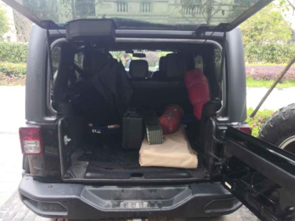 [上海·沪C] 二手Jeep牧马人2015款 3.0L Sahara 四门舒享版