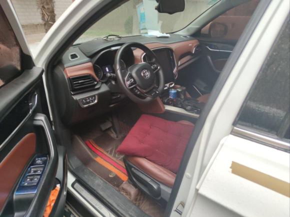 [西安·陕A] 二手中华中华V62018款 1.5T 自动尊贵型