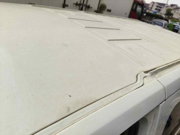 [上海·苏U] 二手上汽大通MAXUS新途V802019款 2.5T经典款6挡手动傲运通短轴超低顶5/6座