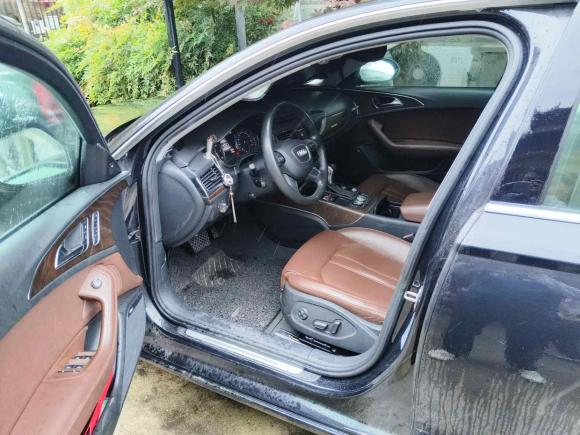 [上海·粤Y] 二手奥迪奥迪A6L2014款 35 FSI quattro 豪华型