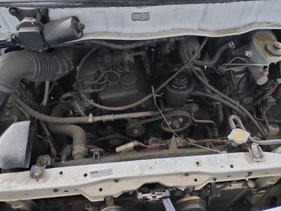 [青岛·鲁U] 二手金杯阁瑞斯2010款 2.4L-3代 尊领豪华型长轴9座9座4RB2