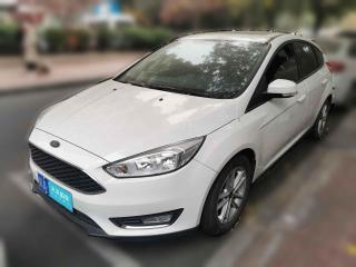 福特福克斯2017款两厢1.6L手动风尚型智行版