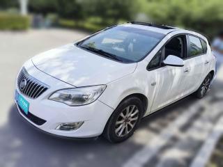 别克英朗2013款 XT 1.6L 自动时尚版