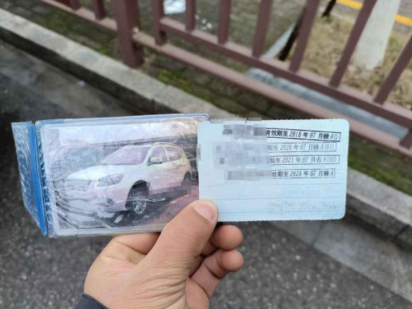 [南昌·赣A] 二手吉利汽车吉利GX72014款 1.8L 手动超值版